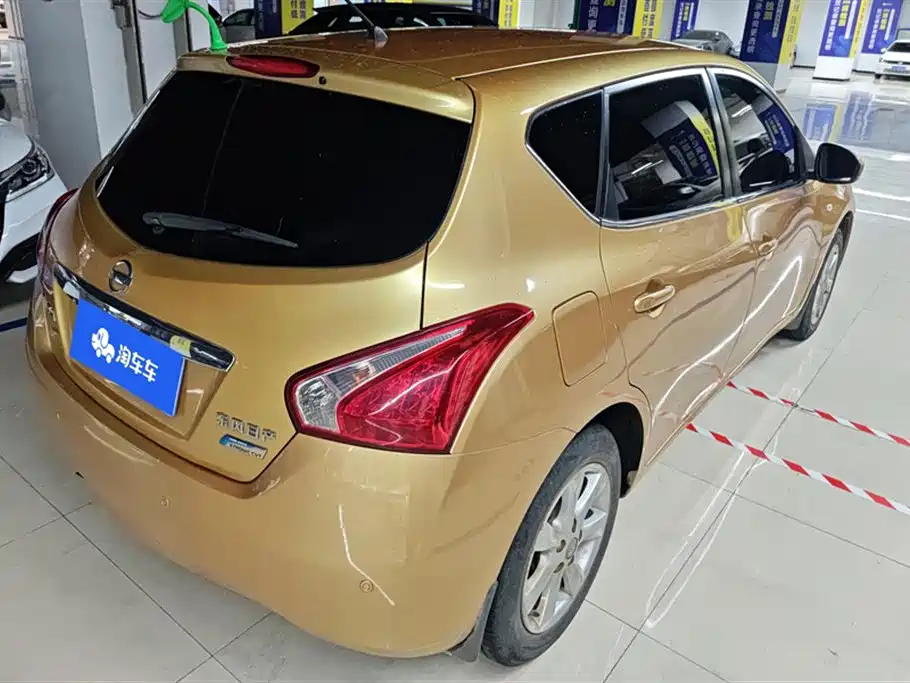 Tiida 1.6 L CVT Comfort