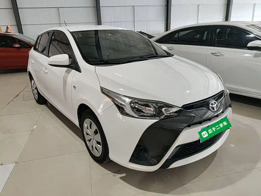 YARiS L Zhixuan 1.5 E CVT Charm Motion CN-VI