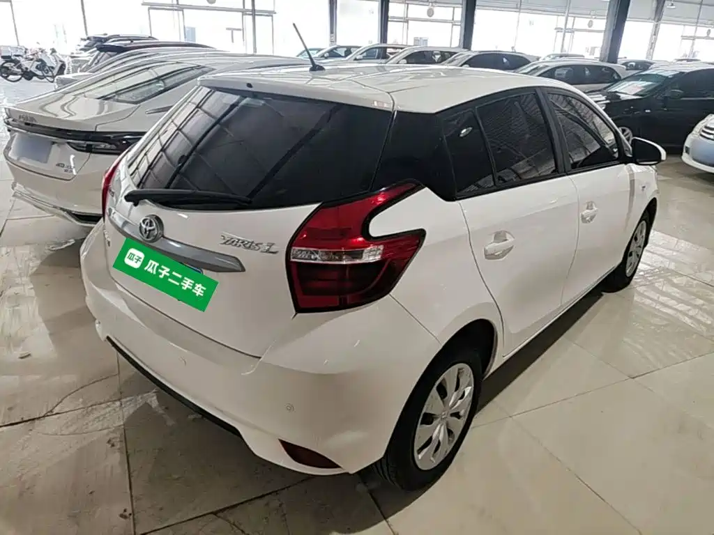 YARiS L Zhixuan 1.5 E CVT Charm Motion CN-VI