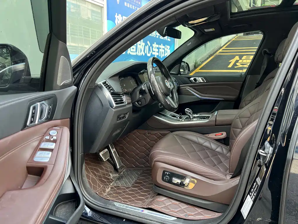 BMW X5 Facelift xDrive 40 Li M Sport Package