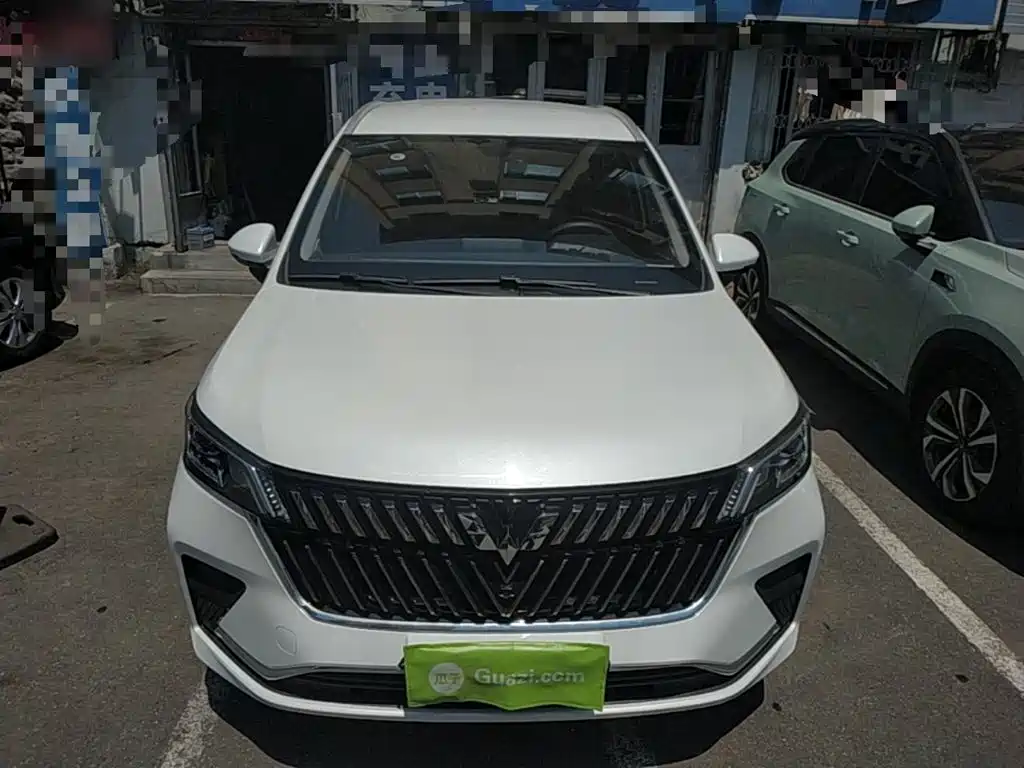 Wuling Jiachen 1.5 T Manual Comfort Enjoyment Active