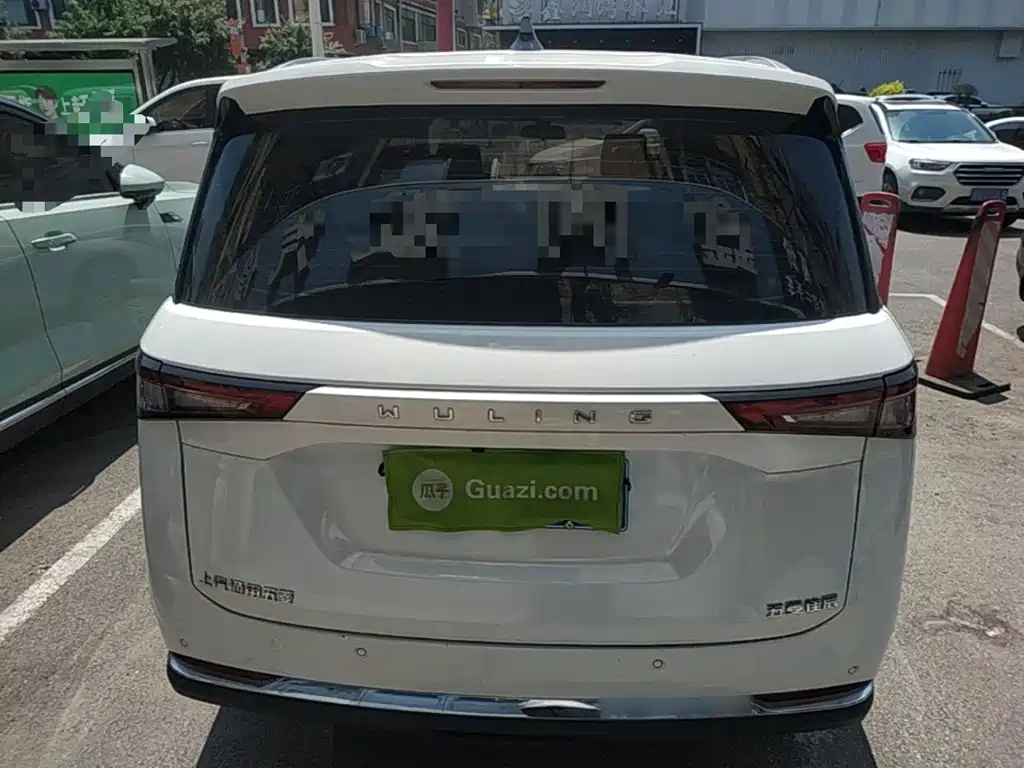 Wuling Jiachen 1.5 T Manual Comfort Enjoyment Active