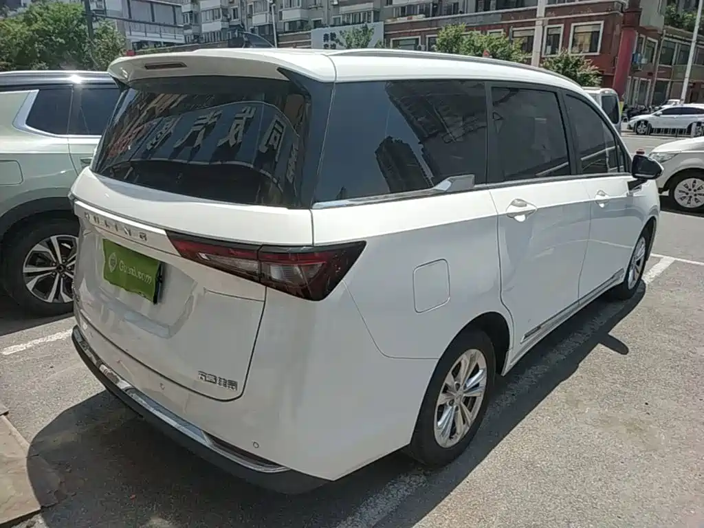 Wuling Jiachen 1.5 T Manual Comfort Enjoyment Active