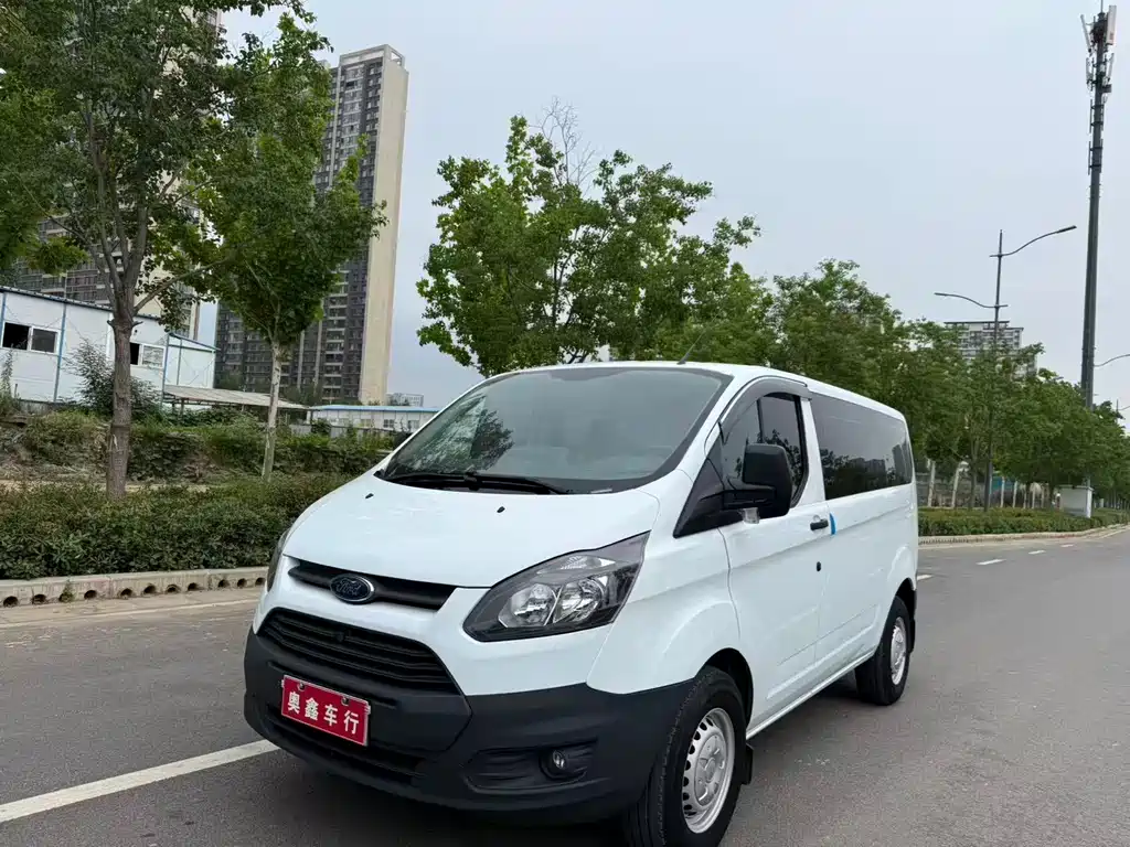 Transit 2.0 T Diesel Multi-purpose Commercial SWB Low Roof 6-seat CN-VI