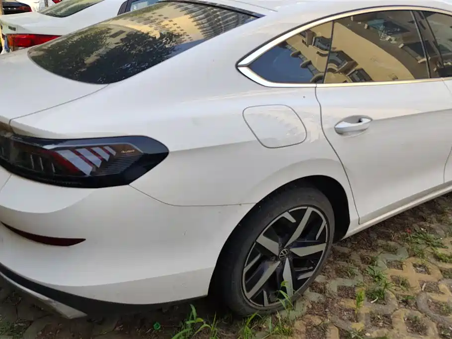 Lamando Lamando L 280 TSI DSG Spicy Cool