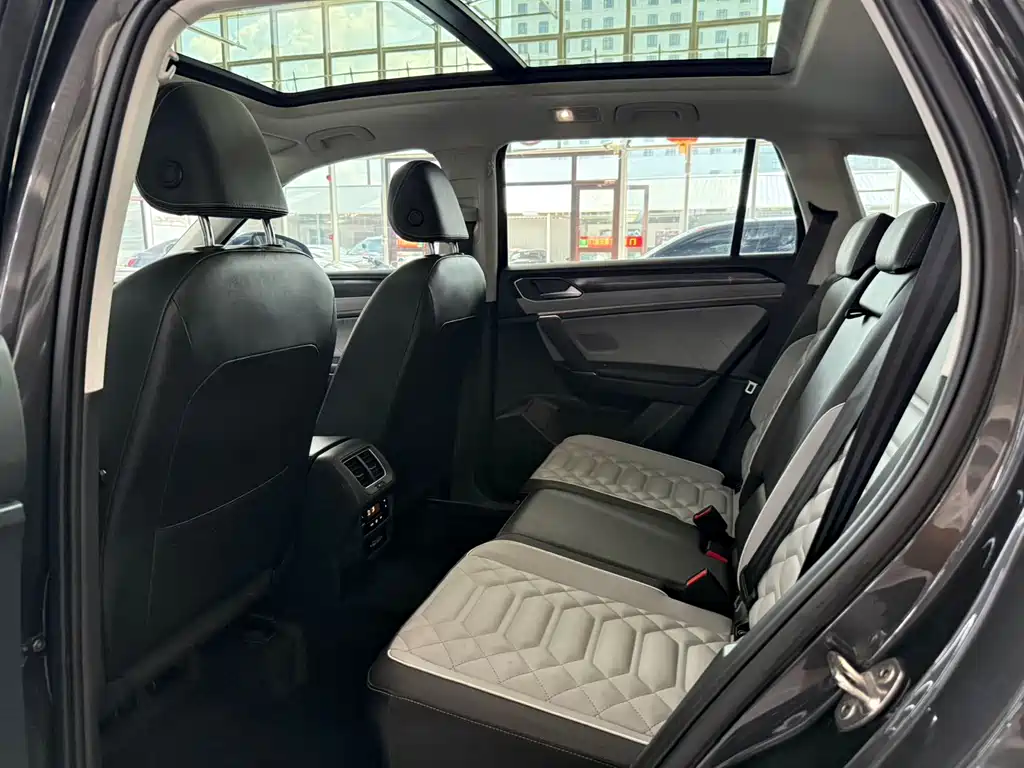 Tayron 280 TSI 2 WD Luxury Plus Advanced