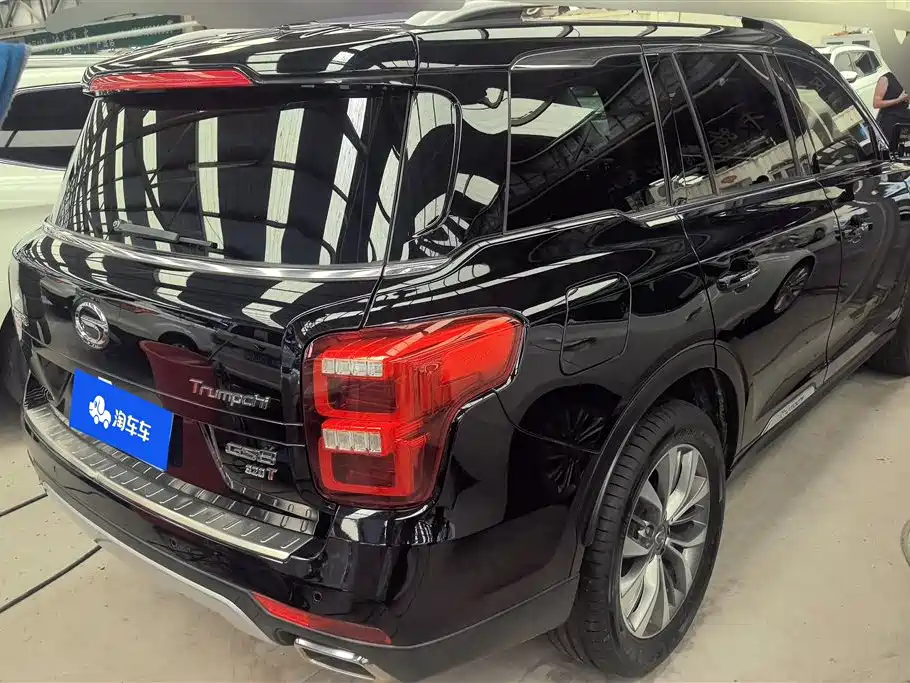 GAC Trumpchi GS8 320 T 2 WD Luxury Connected (7-seat)