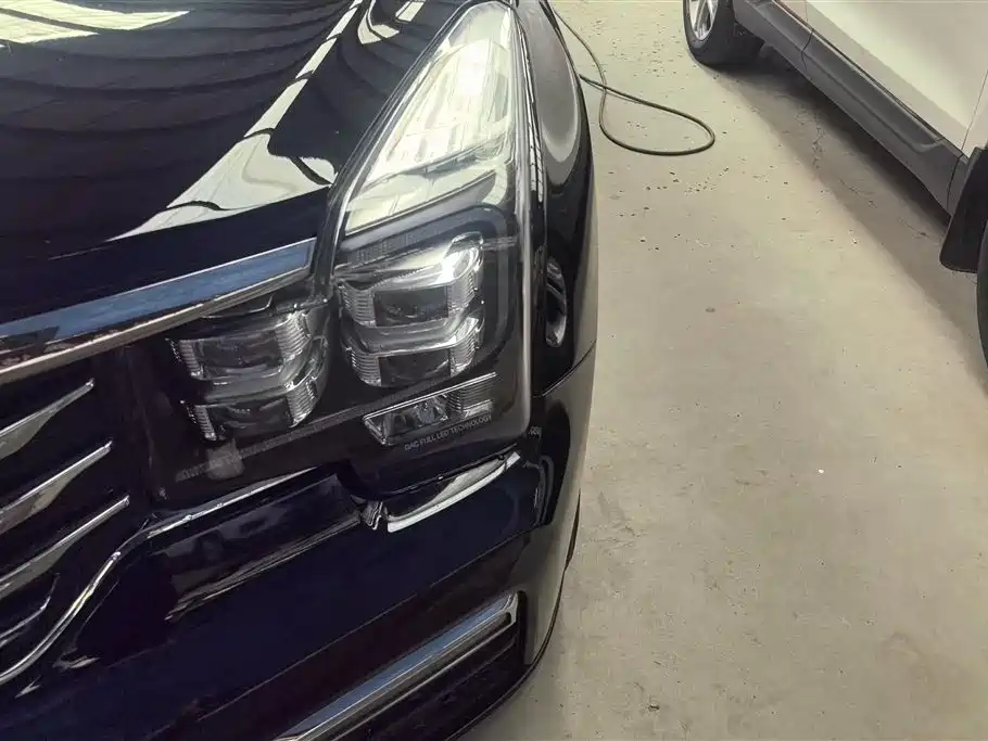 GAC Trumpchi GS8 320 T 2 WD Luxury Connected (7-seat)