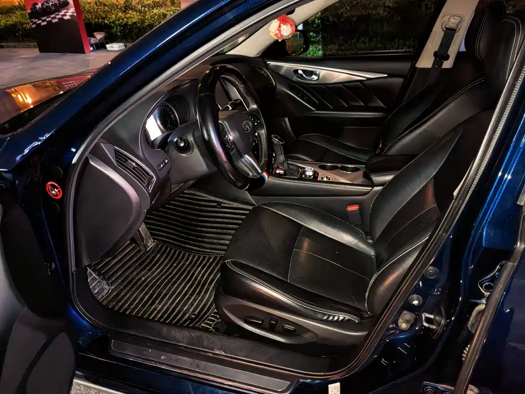 Infiniti Q50 L 2.0 T Comfort Enjoyment CN-V