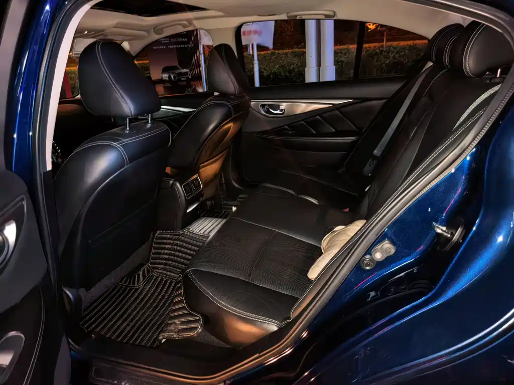 Infiniti Q50 L 2.0 T Comfort Enjoyment CN-V