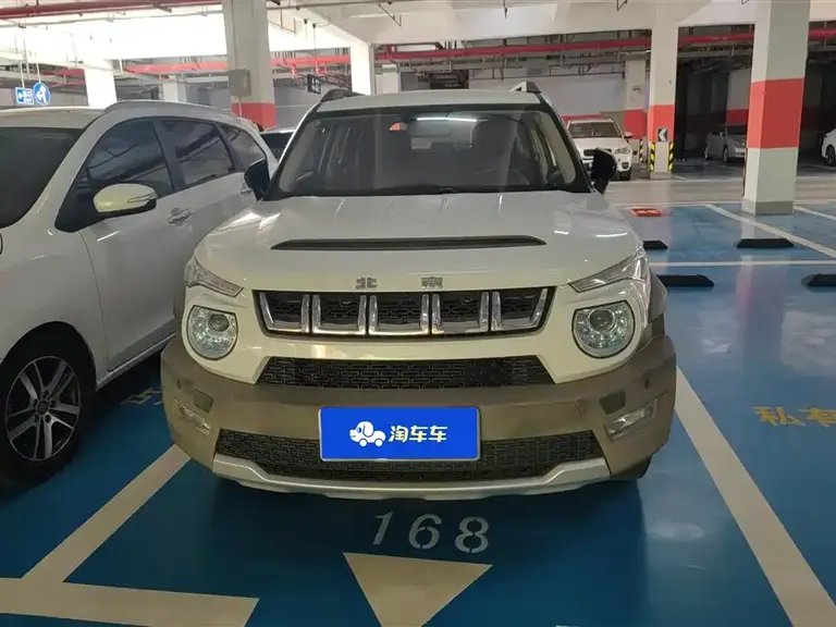 Baic Beijing Offroad BJ20 1.5 T CVT Luxury