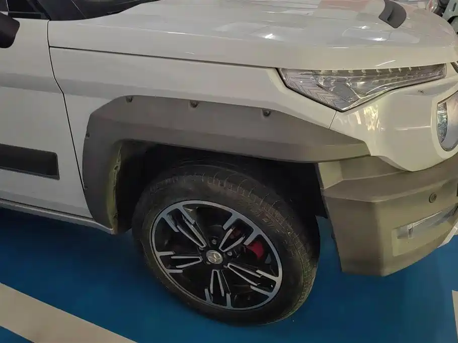 Beijing Offroad BJ20 1.5 T CVT Luxury