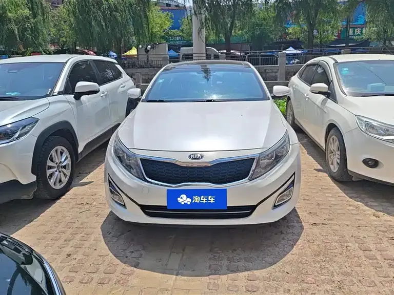 Kia K5 2.0 L Auto Luxury