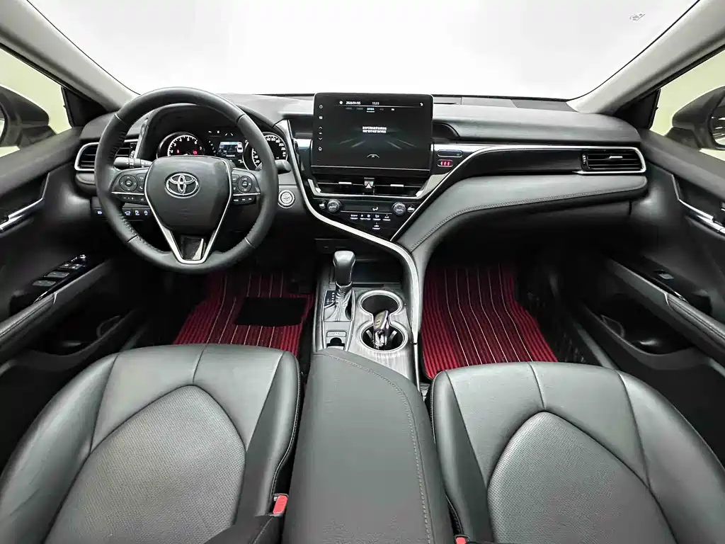 Camry 2.0 G Luxury
