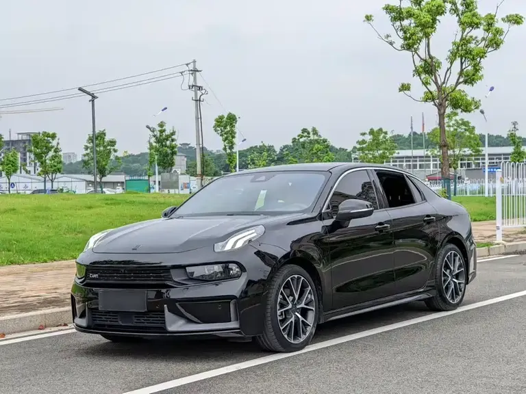 Lynk & Co 03 2.0 TD Auto Power Champion