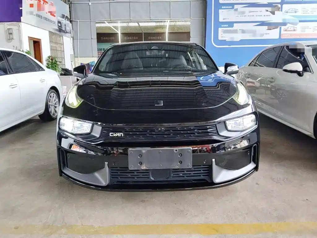 Lynk & Co 03 2.0 TD Auto Power Champion