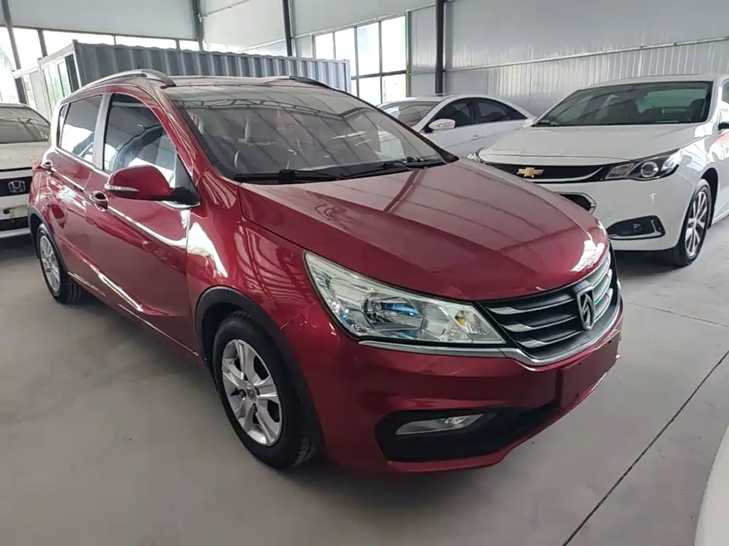 Baojun 310 1.2 L Manual Luxury