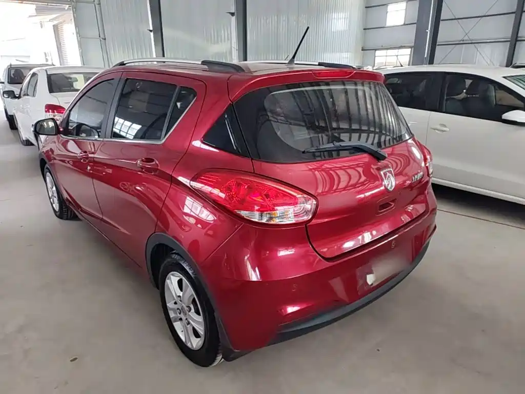 Baojun 310 1.2 L Manual Luxury