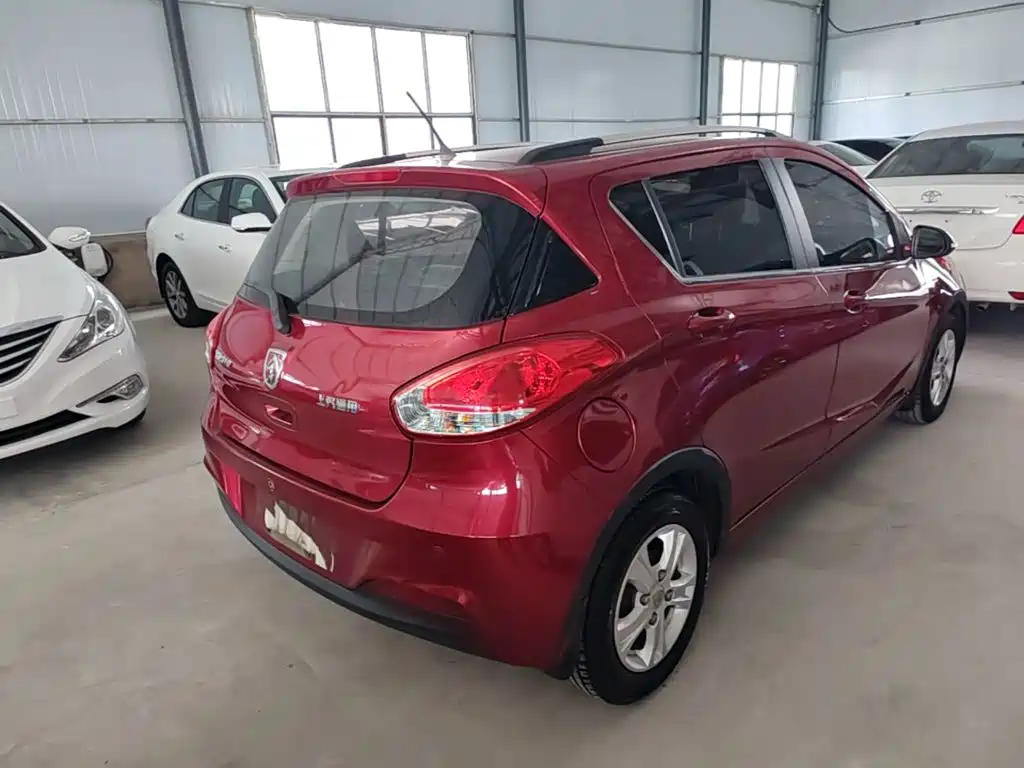 Baojun 310 1.2 L Manual Luxury
