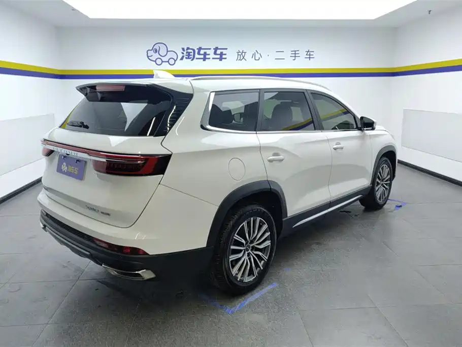 Jetour X90 PLUS 1.6 TD DCT Villa 5-seat