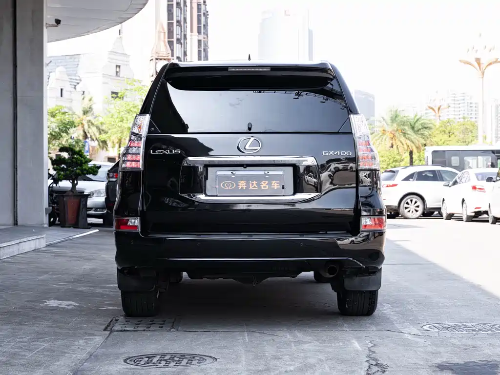 Lexus GX 400 Distinguished