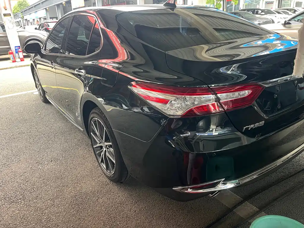 Camry 2.5 G Luxury