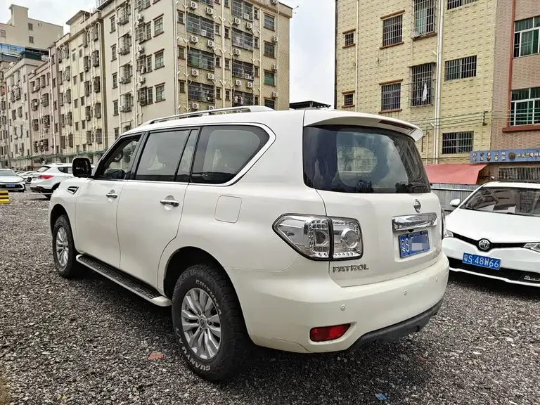 Nissan Patrol 4.0 L Leading Elite