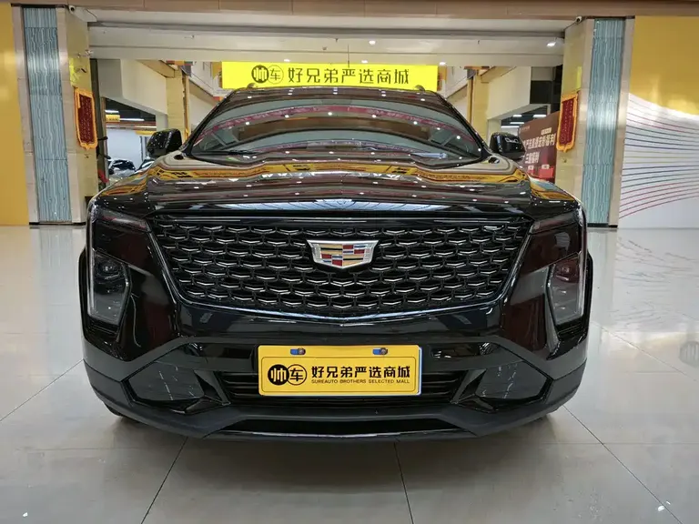 Cadillac XT4 28 T 4 WD Luxury
