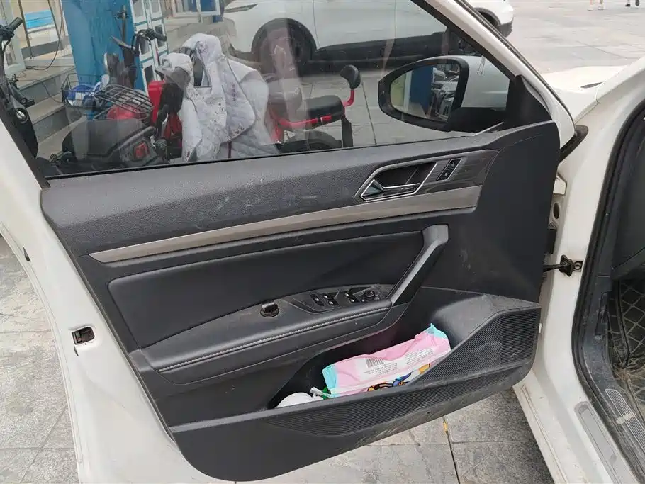Lavida 280 TSI DSG Comfort