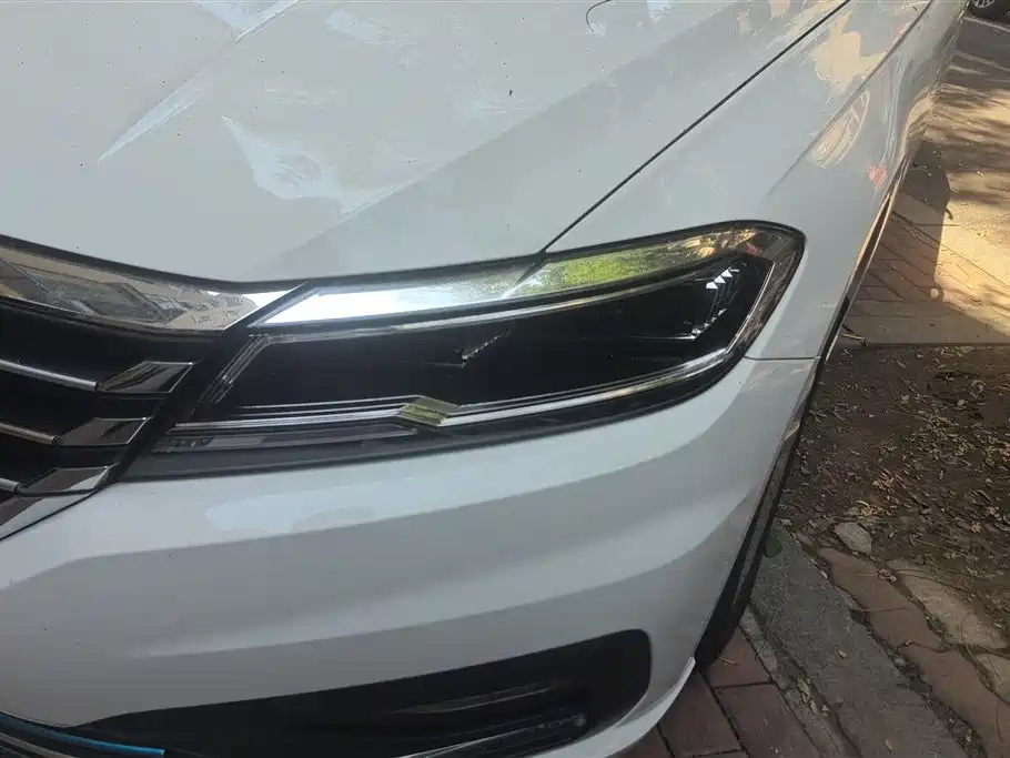 Lavida 280 TSI DSG Comfort CN-VI