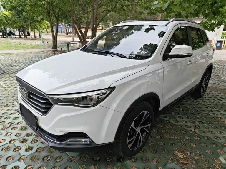Besturn X40 1.6 L Manual Luxury CN-VI