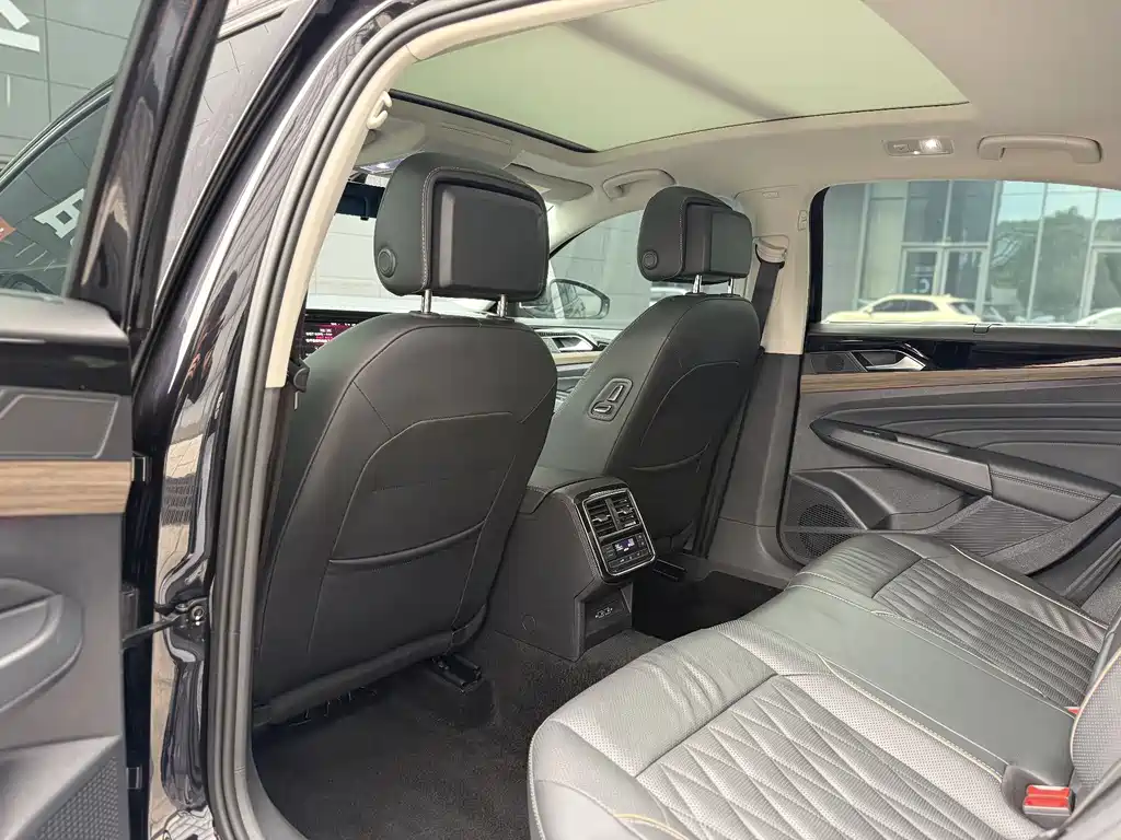 Passat 330 TSI Luxury CN-VI