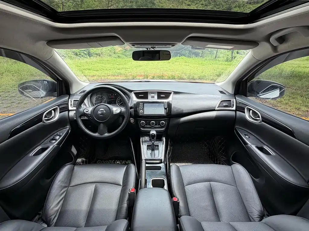 Sylphy 1.6 XV CVT Premium