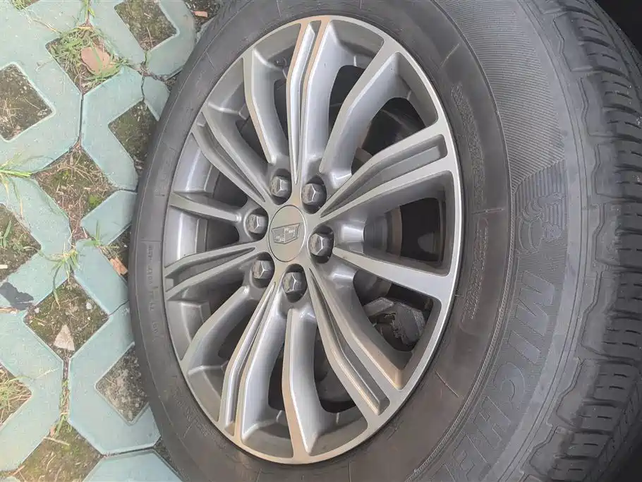 Cadillac XT5 28 T 4 WD Luxury