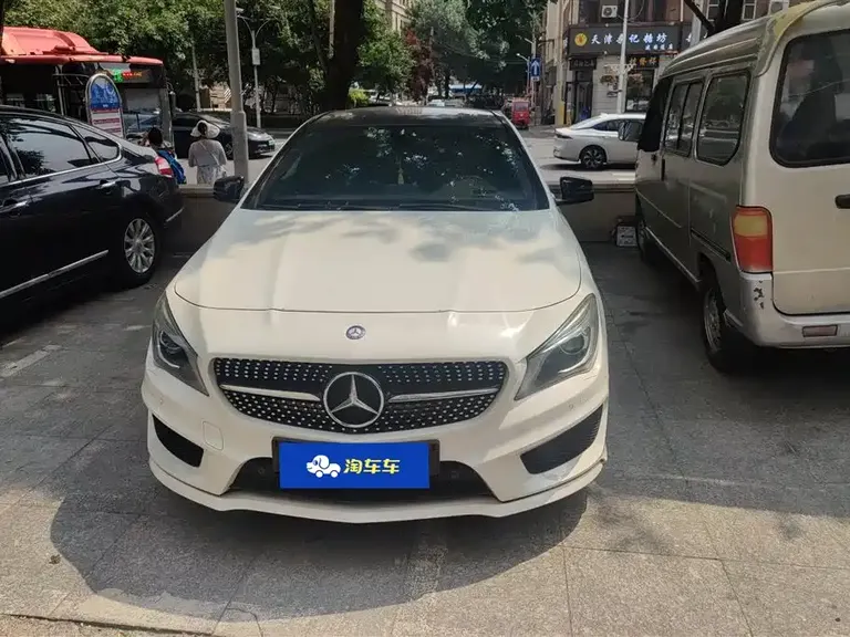 Mercedes-Benz CLA (Import) CLA 260 4 MATIC