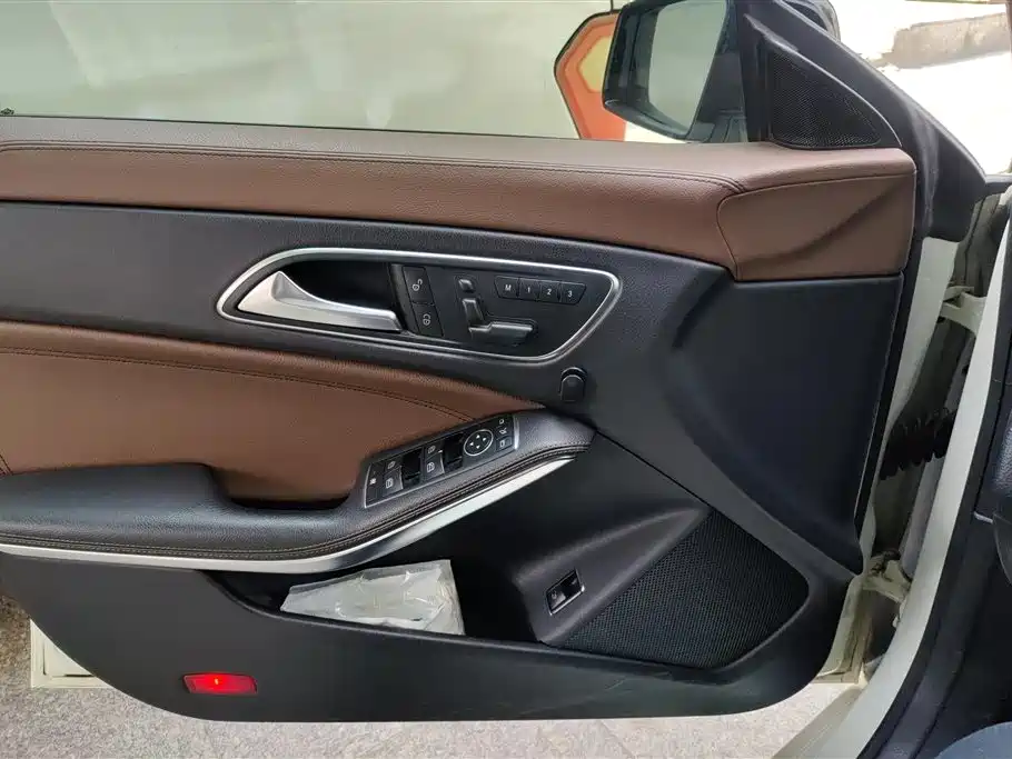Mercedes-Benz CLA (Import) CLA 260 4 MATIC