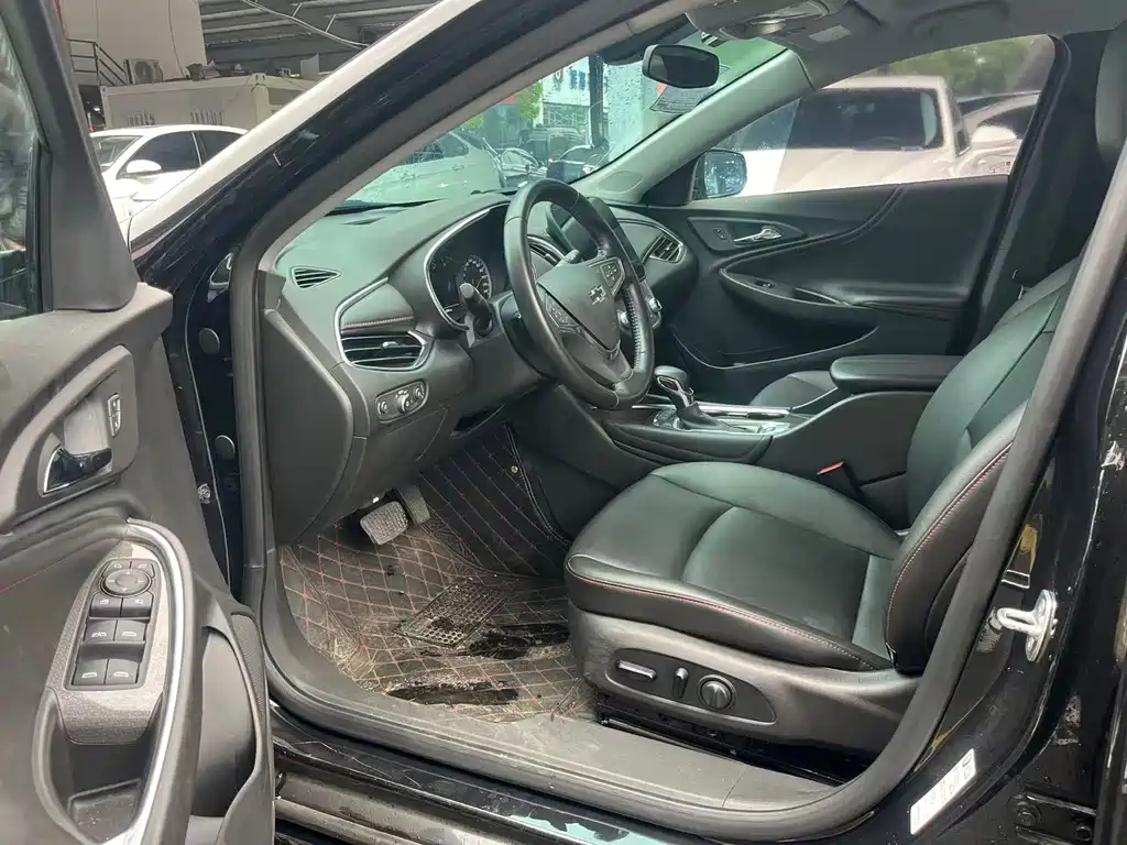 Malibu XL Redline 550 T Auto Sharp Connect