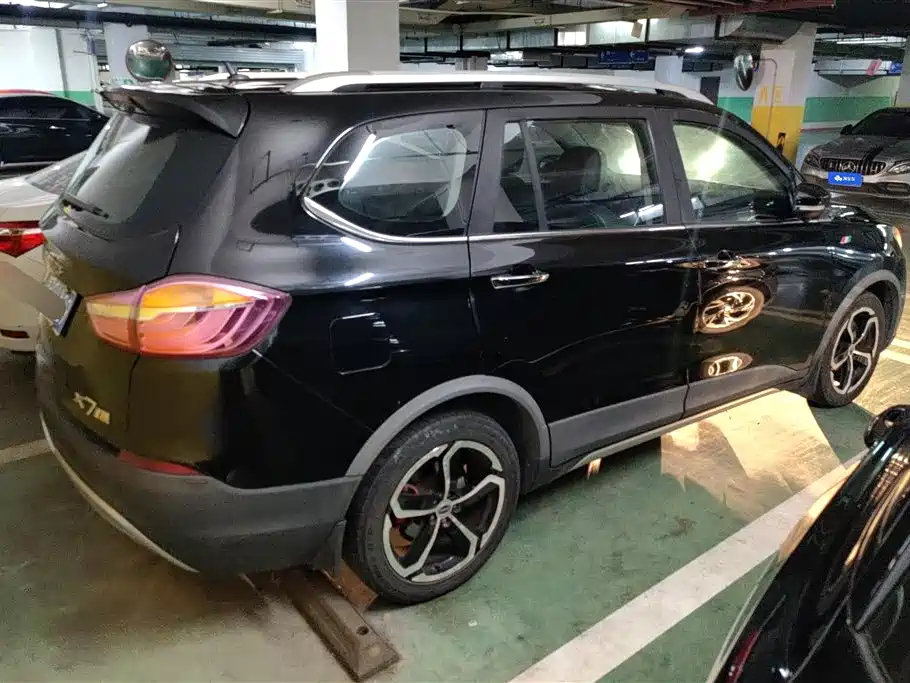 SWM X7 1.5 T Auto Smart Enjoyment 7-seat