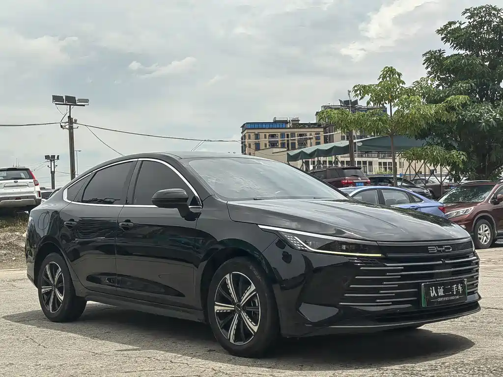 Destroyer 05 Glory DM-i 120 KM Luxury