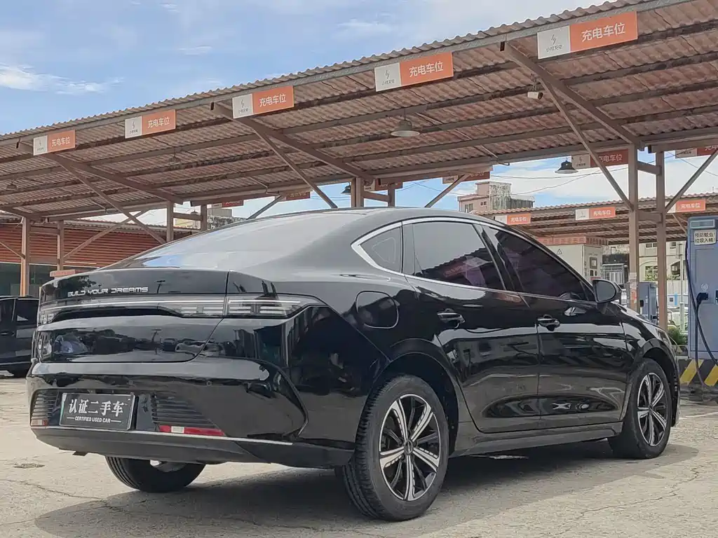Destroyer 05 Glory DM-i 120 KM Luxury