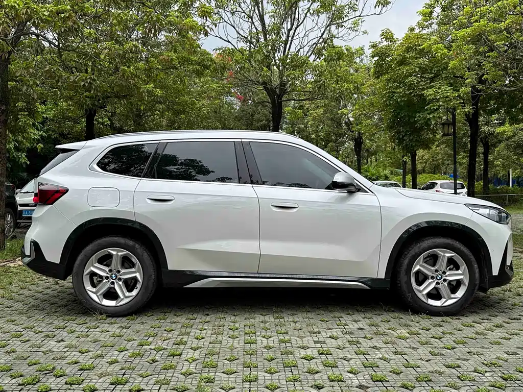 BMW X1 sDrive20 Li X Design Package