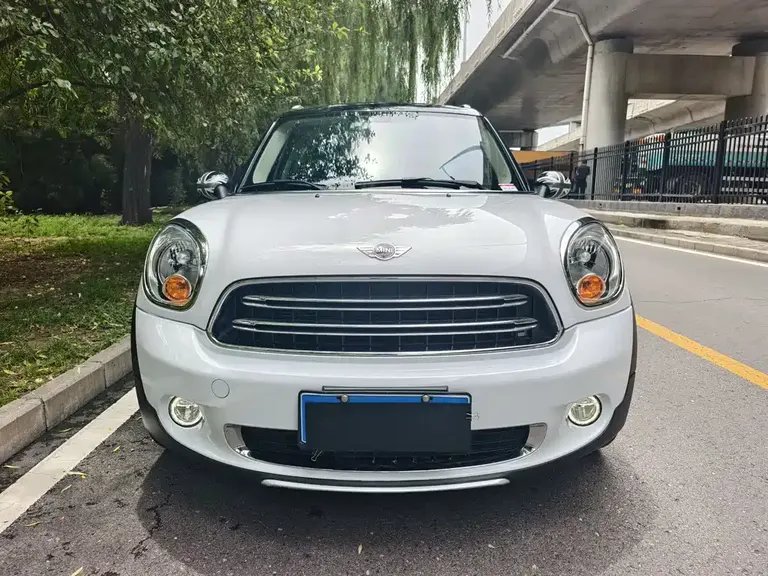 MINI COUNTRYMAN 1.6 T COOPER ALL4 Fun