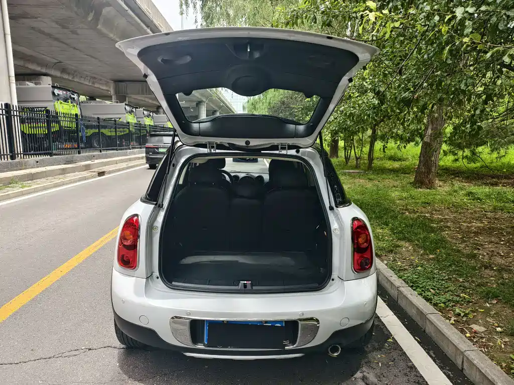 MINI COUNTRYMAN 1.6 T COOPER ALL4 Fun