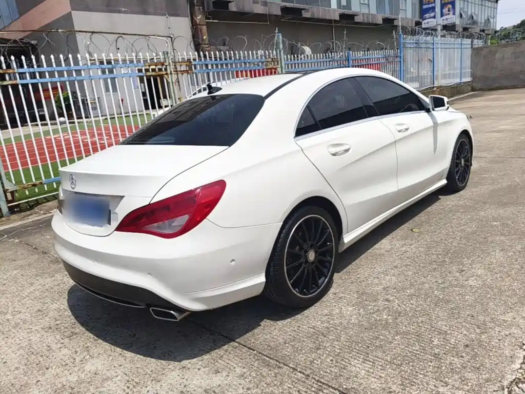 Mercedes-Benz CLA (Import) CLA 200 Dynamic