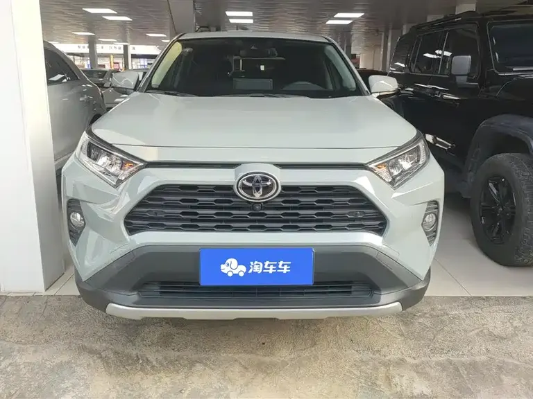 Toyota RAV4 2.0 L CVT 2 WD Style Plus