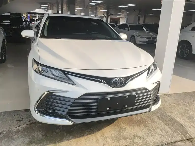 Toyota Camry 2.0 G Luxury