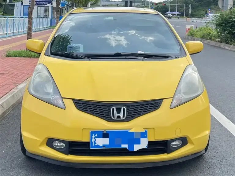 Honda Fit 1.5 L Auto Luxury