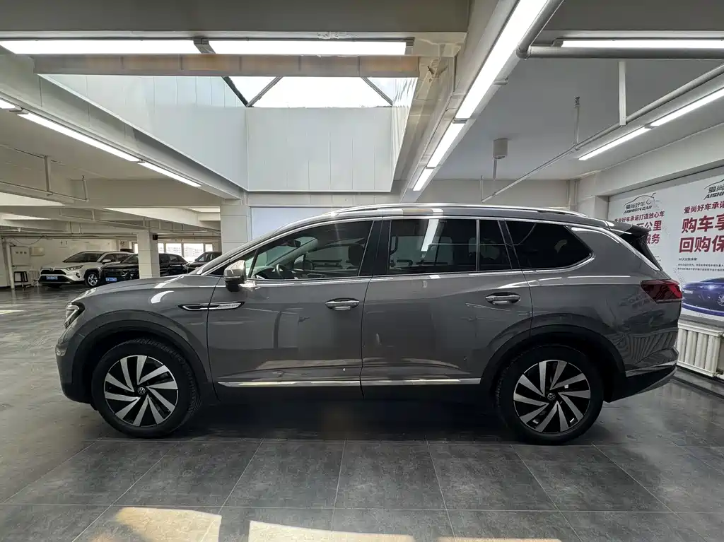 Talagon 380 TSI 4 WD Luxury Premium Realm Pro 7-seat
