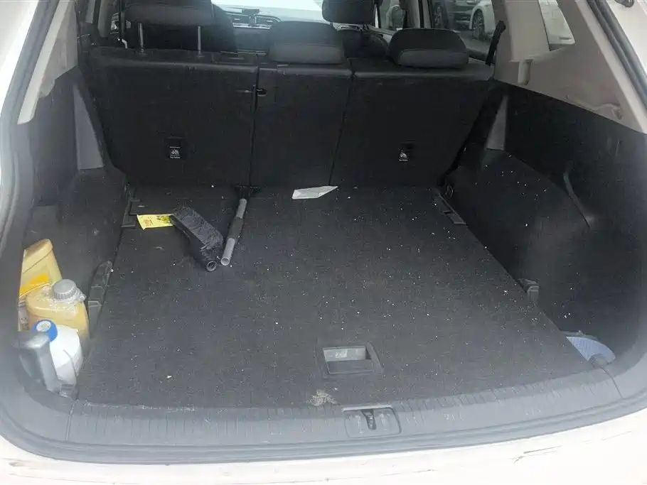 Tiguan L 330 TSI Auto 2 WD Smart Enjoyment