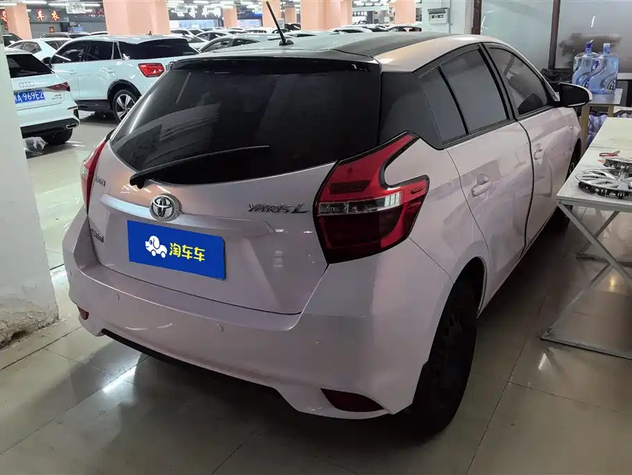 YARiS L Zhixuan 1.5 E CVT Charm Motion CN-VI